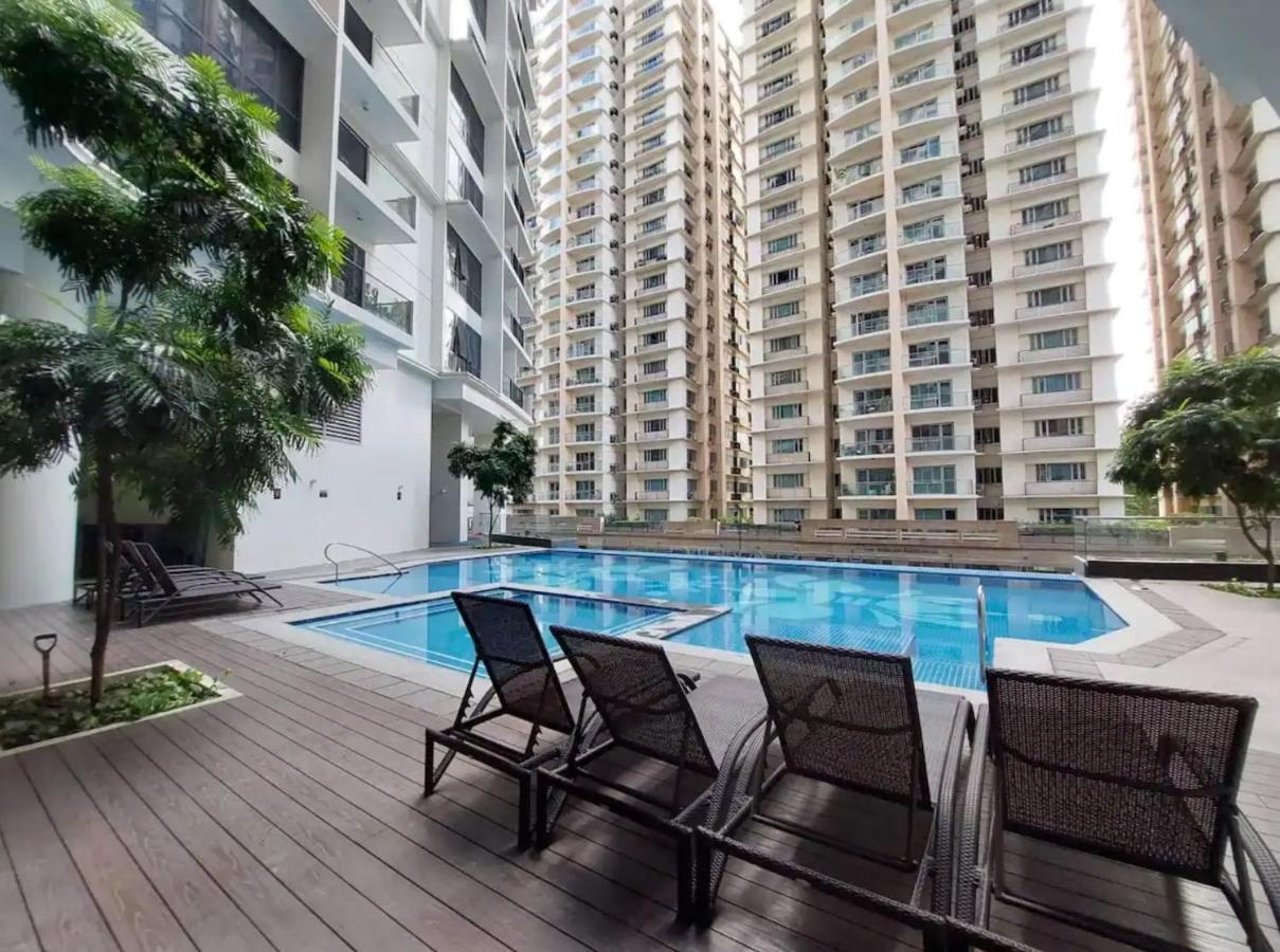 The Florence At Mckinley Hill Taguig Exterior foto